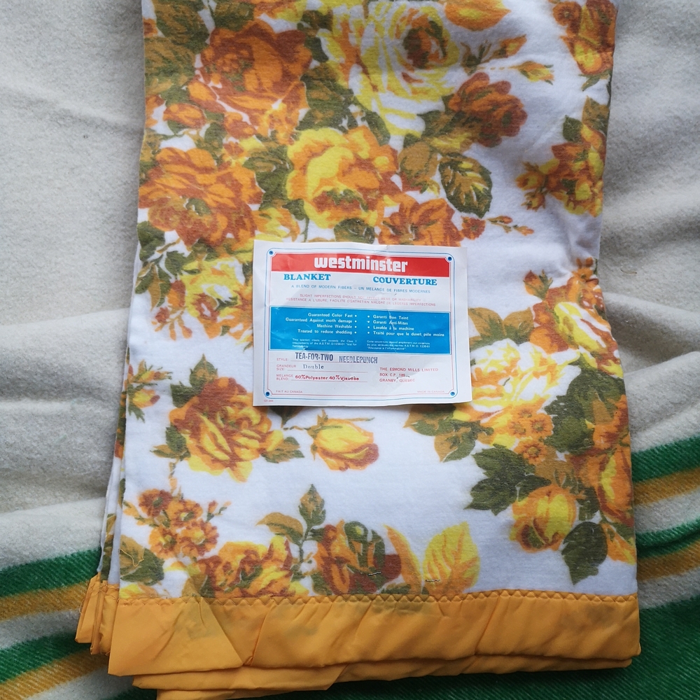 Floral Blanket - Yellow and White